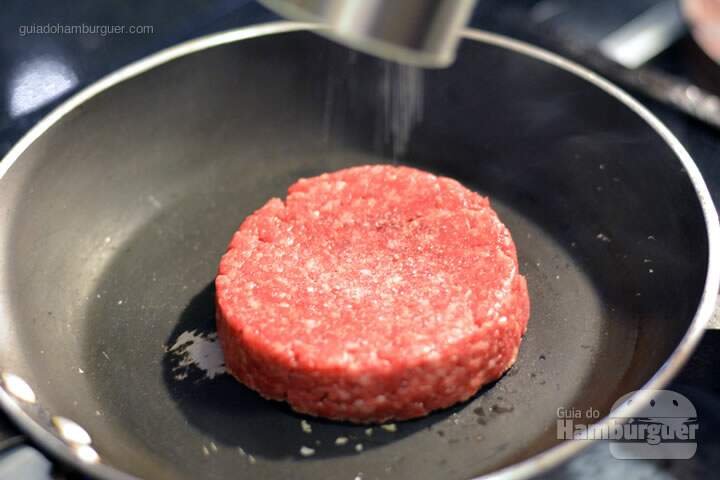 Coloque o sal por cima - Receita hamburguer perfeito caseiro e profissional