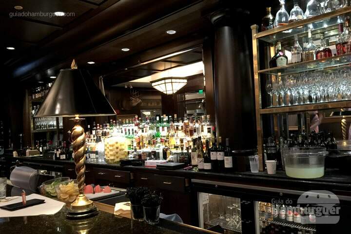 Ambiente do bar - The Capital Grille, Orlando