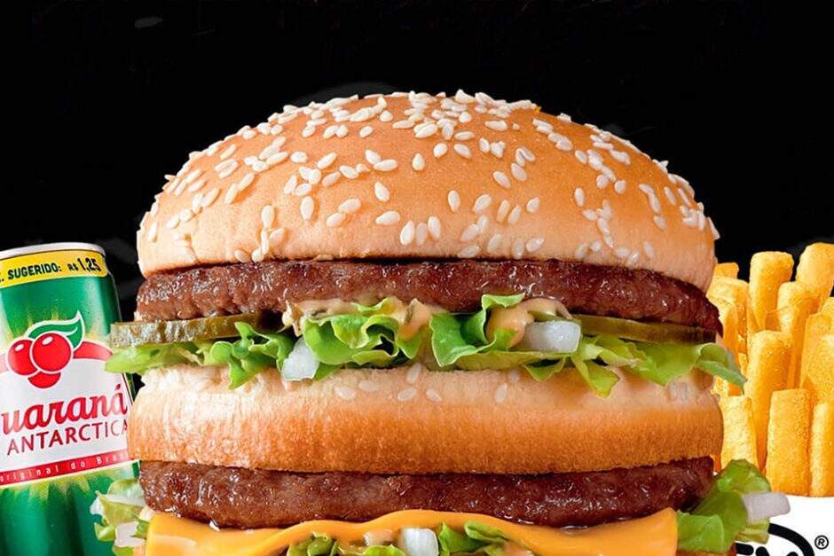 Conheça Ex Burguer, rede hamburguerias que vende hambúrguer por até R$ 3,90 e incentiva desempregados de periferias a entrarem para o ramo